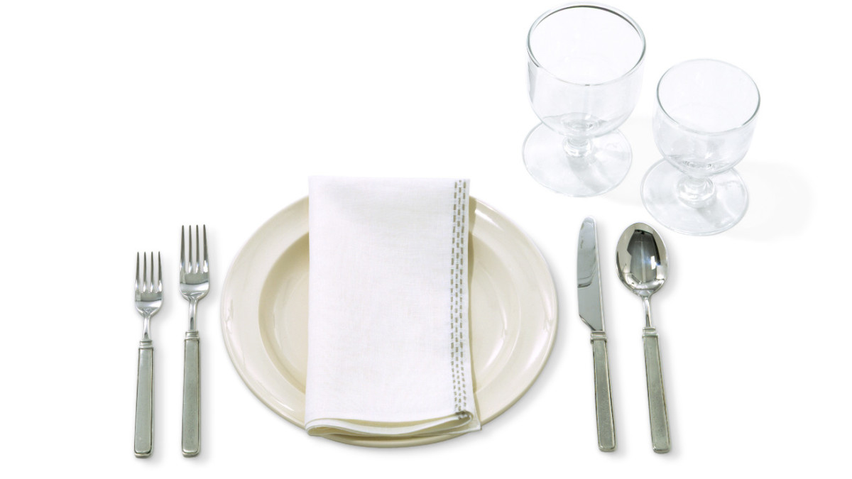 basic-table-etiquette-and-simple-tips