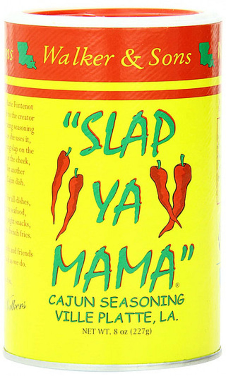 cajun-seasoning-blend-of-spices-in-one-container