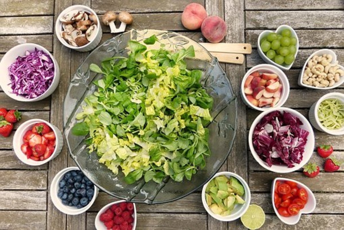 Crisp lettuce is always the center of any great salad but there are an infinite amount of combinations that you can add.  A salad spinner will ensure that lettuce is the crisp foundation that it should be!