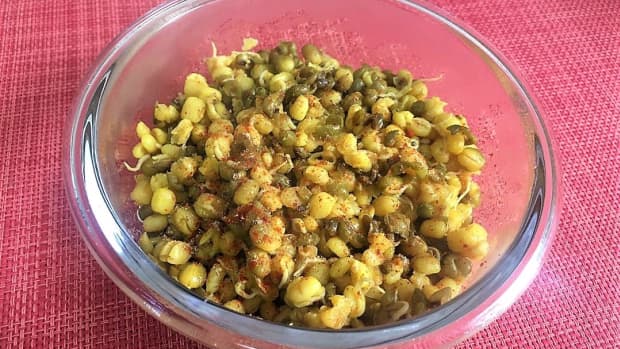 masala-moong-sprouts-curry-recipe