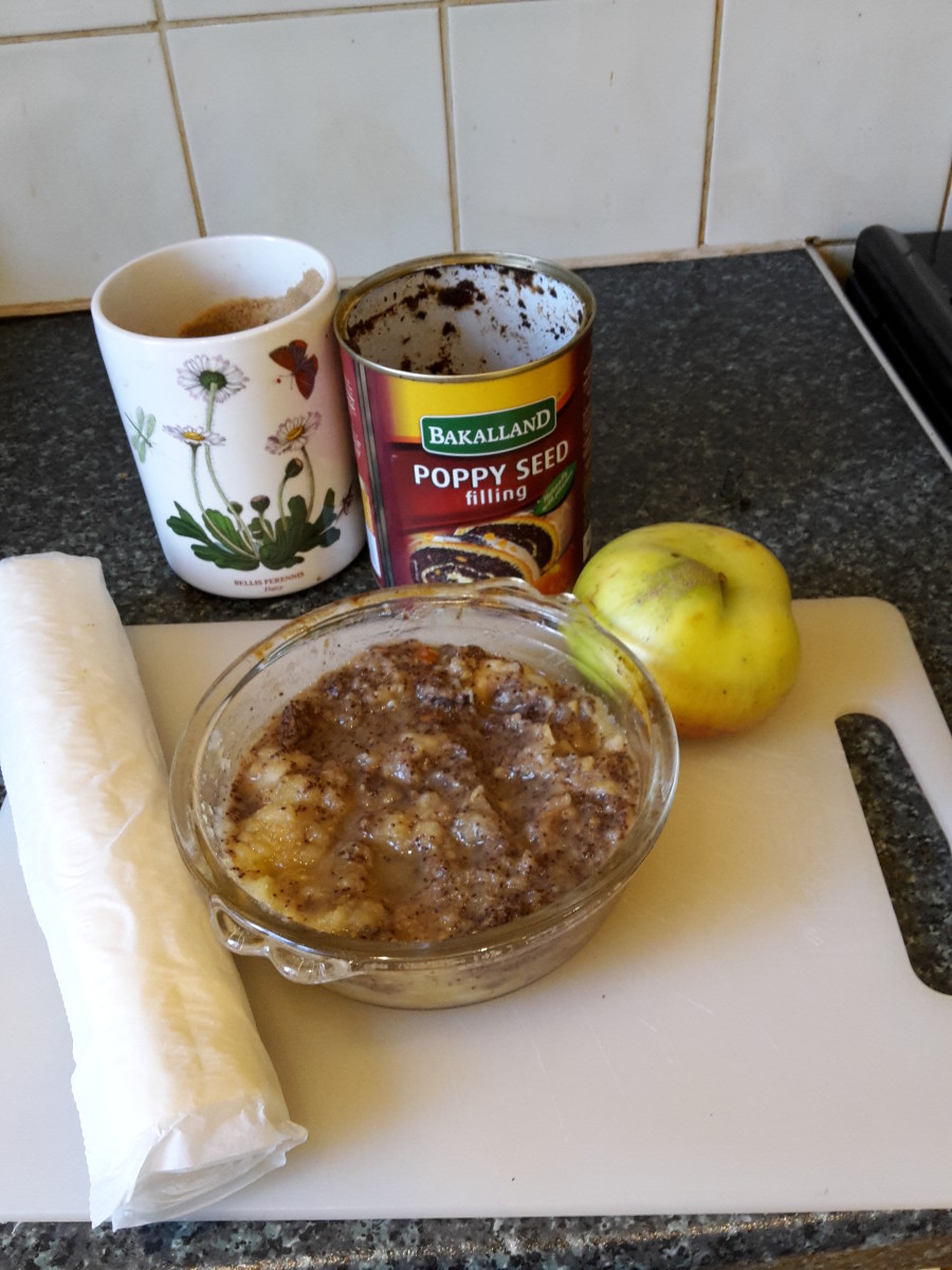 Tin of Bakalland Poppy Seed, ready-rolled pastry and cooked apple mixture