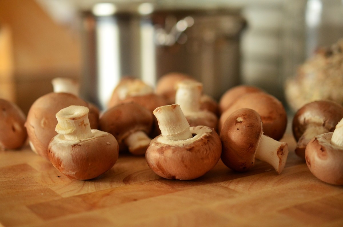 Cremini  (brown) mushrooms