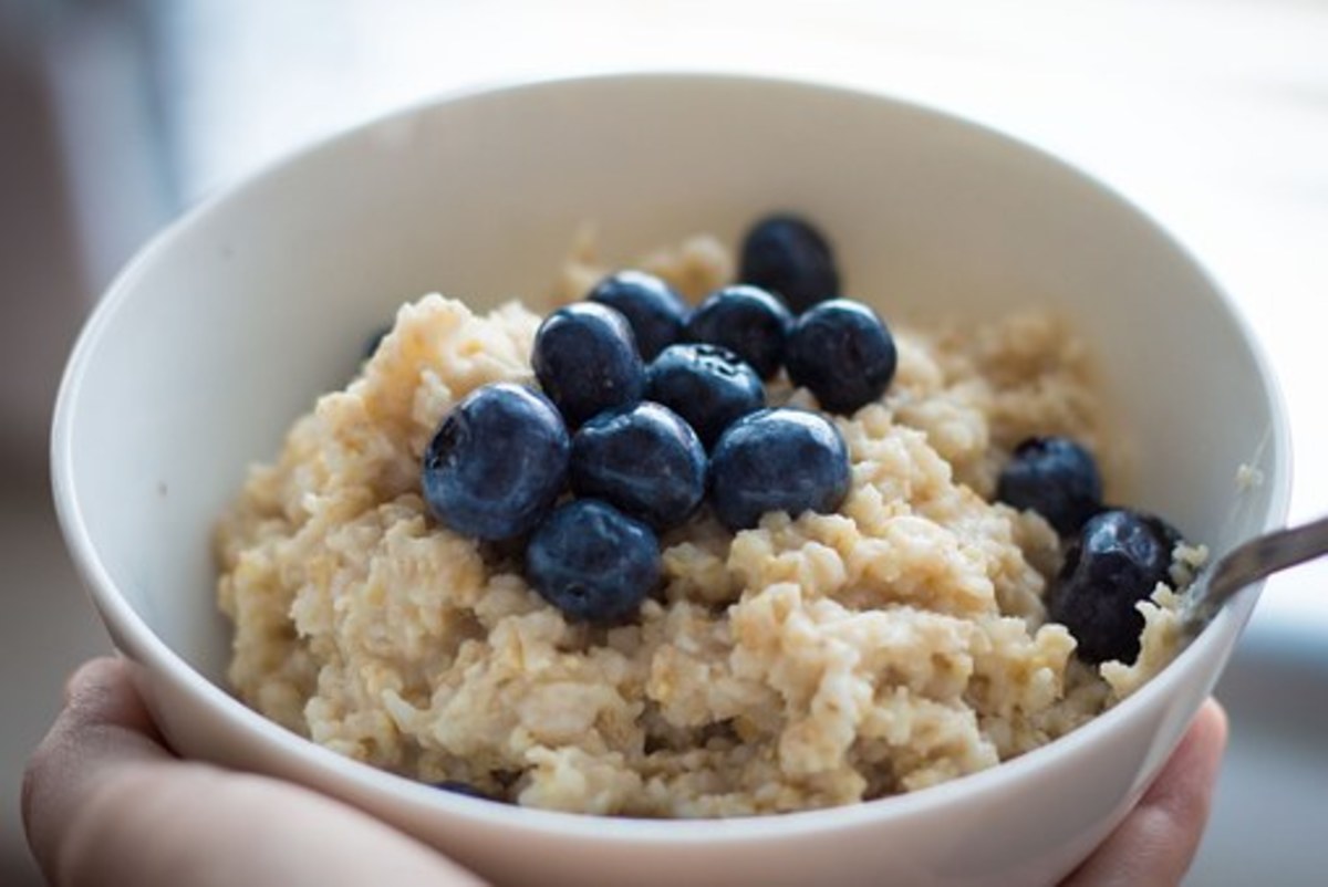 A healthy bowl of oatmeal