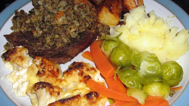 stuffed-steak-homemade-stuffing-recipe-dinner-recipes-roast-potatoes-vegetables-meat