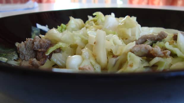 thai-stir-fried-cabbage-with-pork-recipe